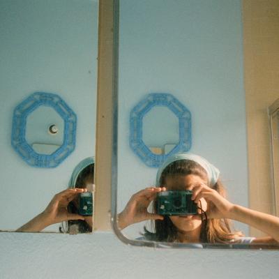 Anne Collier: Women with Cameras (Self Portrait) - Collier, Anne (Photographer), and Tillman, Lynne (Text by)