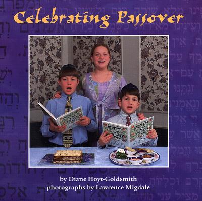 Celebrating Passover - Hoyt-Goldsmith, Diane