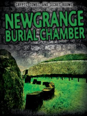 Newgrange Burial Chamber - George, Enzo