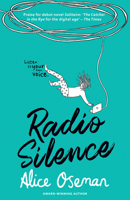 Radio Silence: Tiktok Made Me Buy it! from the Ya Prize Winning Author and Creator of Netflix Series Heartstopper - Oseman, Alice