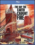 The Day the Earth Caught Fire [Blu-ray]