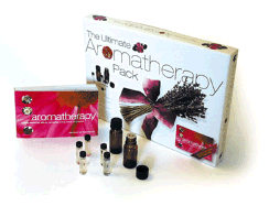 The Ultimate Aromatherapy Pack - Richardson, Jo (Editor), and Moss, Alison (Editor), and Clements, Louise (Designer)