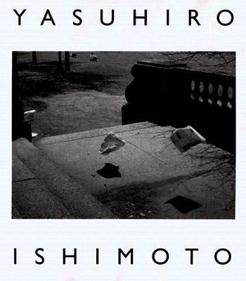 Yasuhiro Ishimoto: A Tale of Two Cities - Westerbeck, Colin, and Isozaki, Arata (Contributions by), and Yokoe, Fuminori (Contributions by)